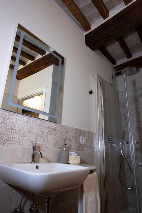 サン・セヴェリーノ・マルケ Il Cortile Segreto Bed & Breakfast エクステリア 写真